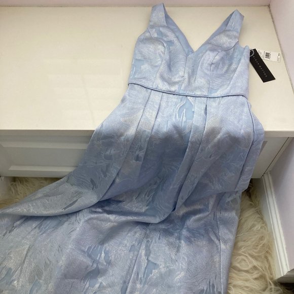 AIDAN MATTOX Sleeveless A-line V-neck Dress - Picture 7 of 11